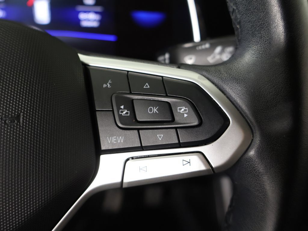 Used 2022 Volkswagen Jetta SE FWD image 40