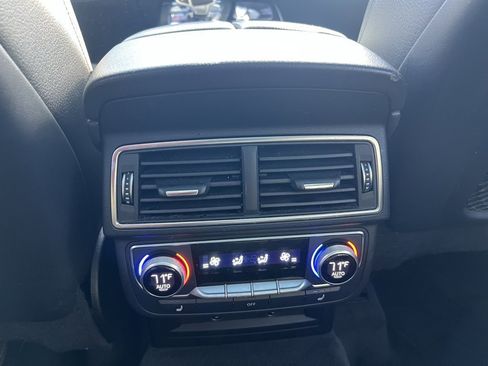 Used 2019 Audi Q7 3.0T Prestige w/ Prestige Package image 31