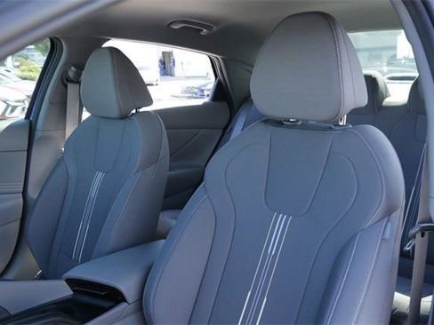 Certified 2026 Hyundai Elantra Sport image 10