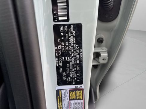 New 2026 Kia K4 FWD image 36