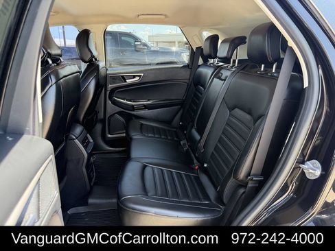 Used 2019 Ford Edge SEL w/ Cold Weather Package FWD image 29