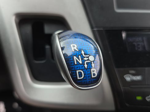 Used 2014 Toyota Prius V Three FWD image 37