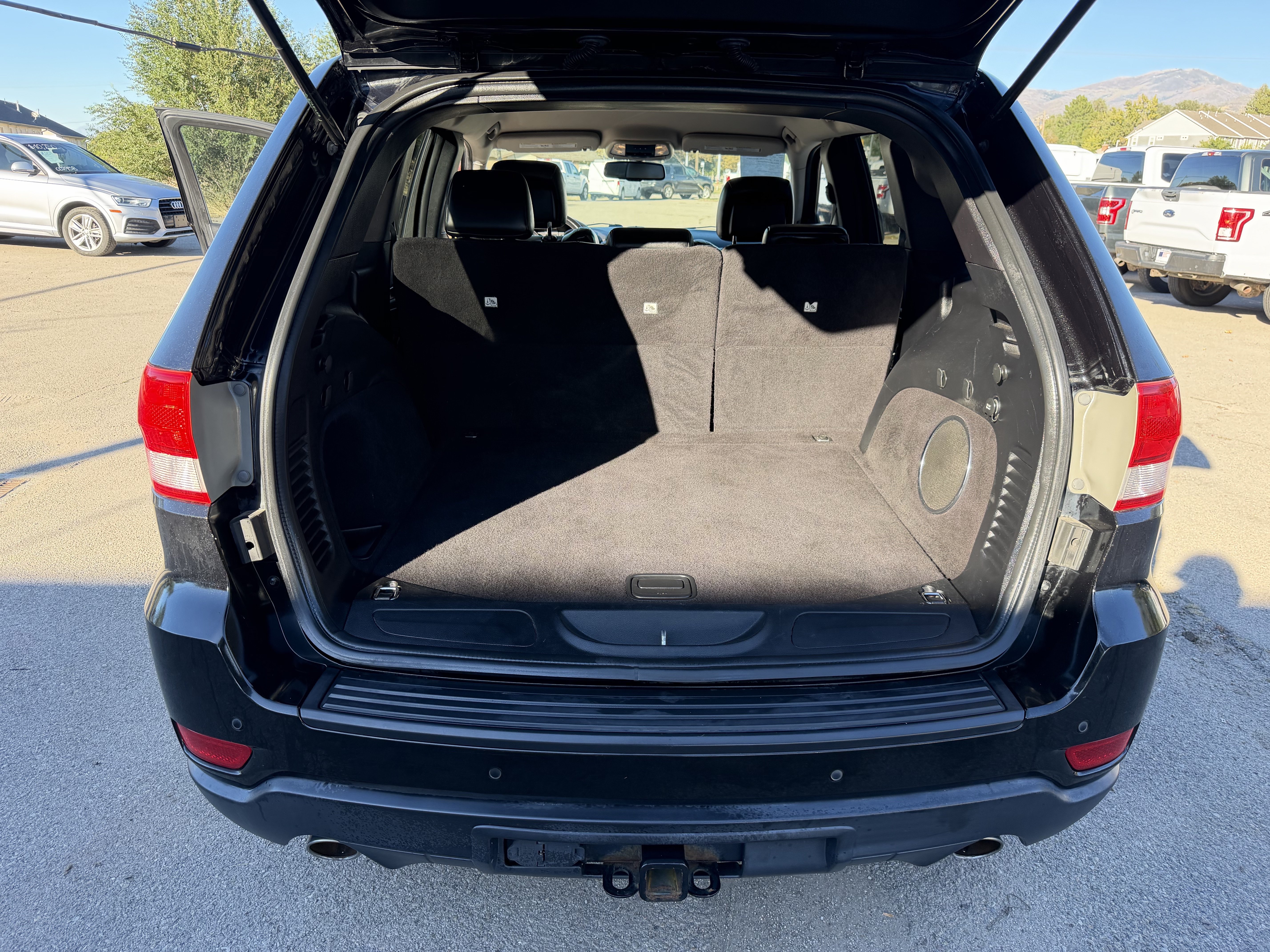 Used 2012 Jeep Grand Cherokee Laredo AWD/4WD image 25