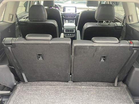 Used 2024 Volkswagen Atlas SEL AWD/4WD image 7