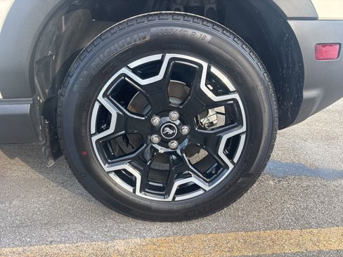 Used 2025 Ford Bronco Sport Outer Banks w/ Outer Banks Tech Package+ image 39