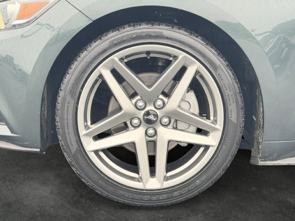 Used 2016 Ford Mustang Premium RWD image 5