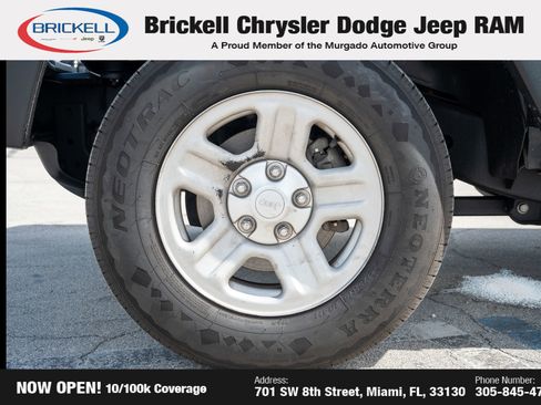 Used 2017 Jeep Wrangler Sport image 24