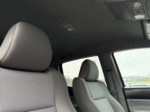 Used 2015 Toyota Tacoma PreRunner w/ TRD Off-Road Package image 16