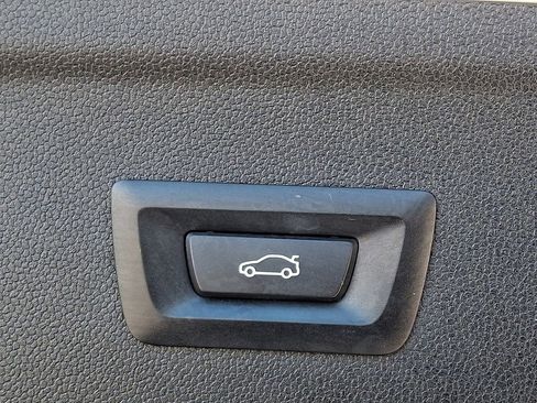 Certified 2023 BMW iX xDrive50 w/ Premium Package image 29