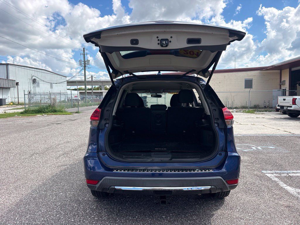 Used 2018 Nissan Rogue SV FWD image 14