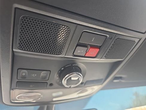 Used 2017 Volkswagen Jetta GLI FWD image 21
