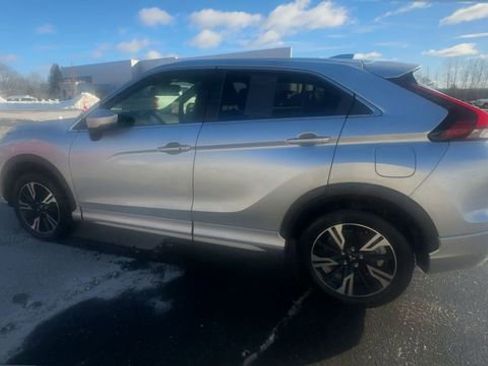 Used 2024 Mitsubishi Eclipse Cross SEL AWD/4WD image 6