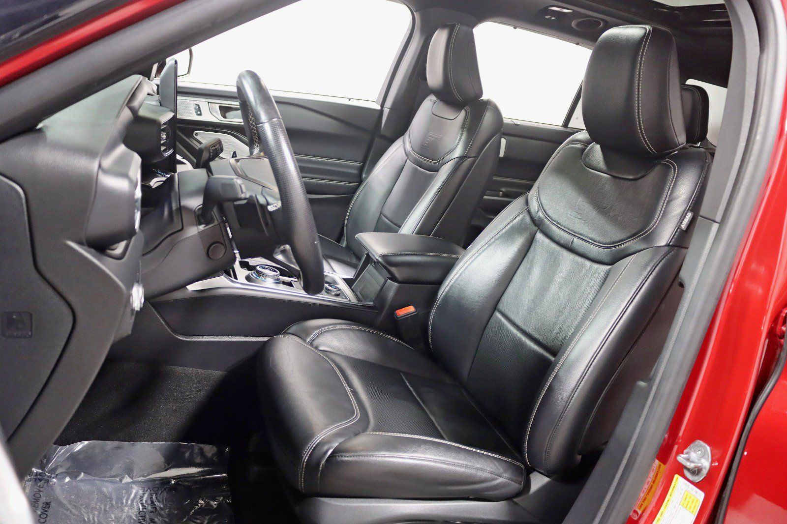 Used 2020 Ford Explorer ST w/ ST Street Pack AWD/4WD image 28