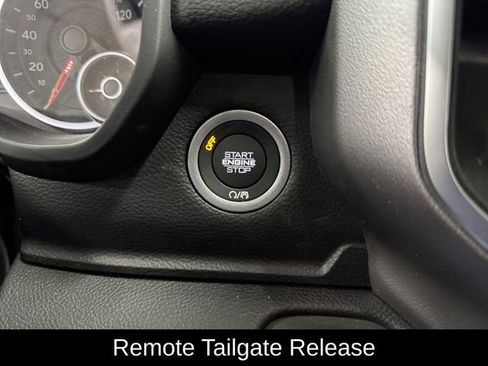 New 2026 RAM 1500 4x4 Crew Cab image 23