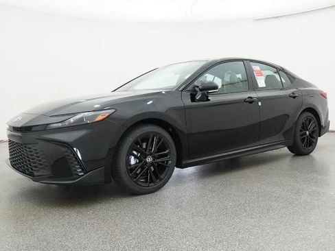New 2026 Toyota Camry SE image 6