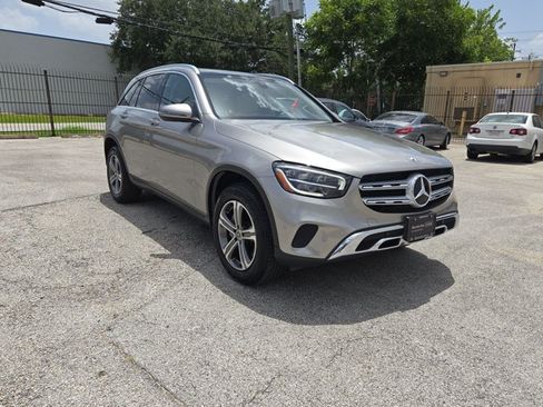 Used 2021 Mercedes-Benz GLC 300 image 3