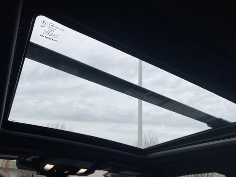 Used 2025 Subaru Forester Touring image 37