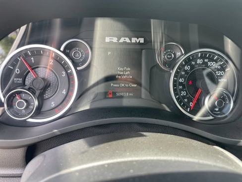 Used 2024 RAM 3500 Big Horn AWD/4WD image 17