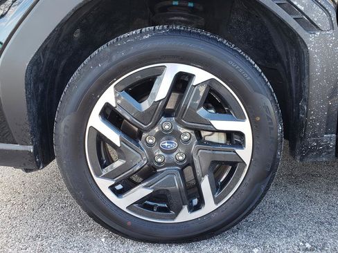 Used 2025 Subaru Forester Limited w/ Popular Package #2 image 27