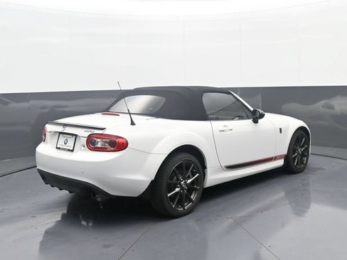 Used 2015 MAZDA MX-5 Miata Club RWD image 7