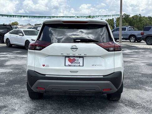 Used 2021 Nissan Rogue SV AWD/4WD image 8
