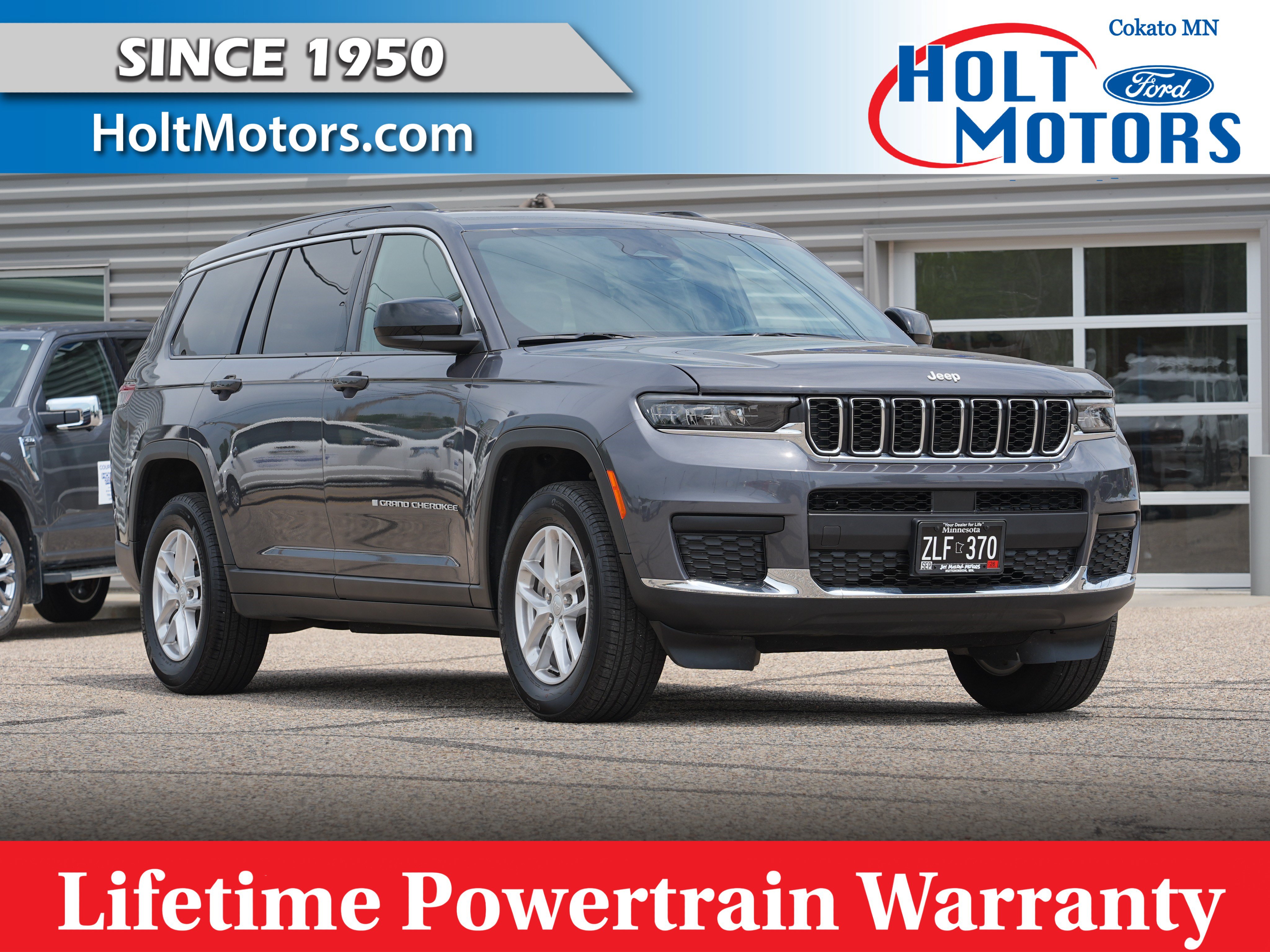 Used 2025 Jeep Grand Cherokee L Laredo w/ Trailer Tow Package AWD/4WD image 1