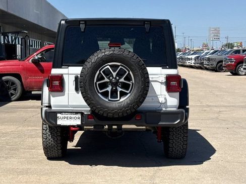 Used 2026 Jeep Wrangler Unlimited Rubicon AWD/4WD image 4