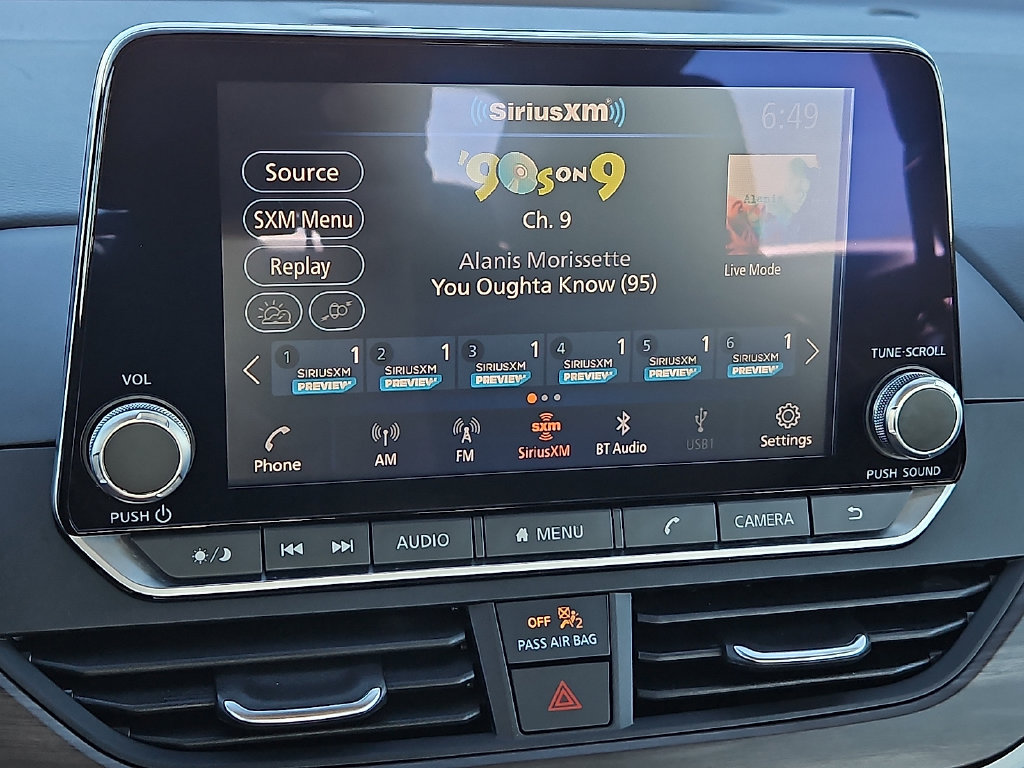 Used 2025 Nissan Altima 2.5 SV FWD image 26