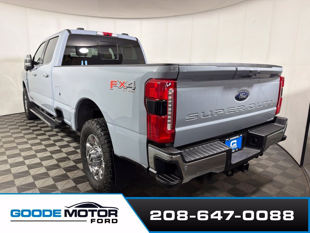 Used 2025 Ford F350 Lariat w/ Chrome Package AWD/4WD image 6