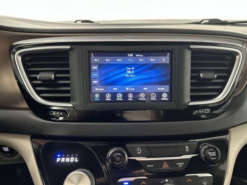 Used 2021 Chrysler Voyager LX w/ Cold Weather Group image 16