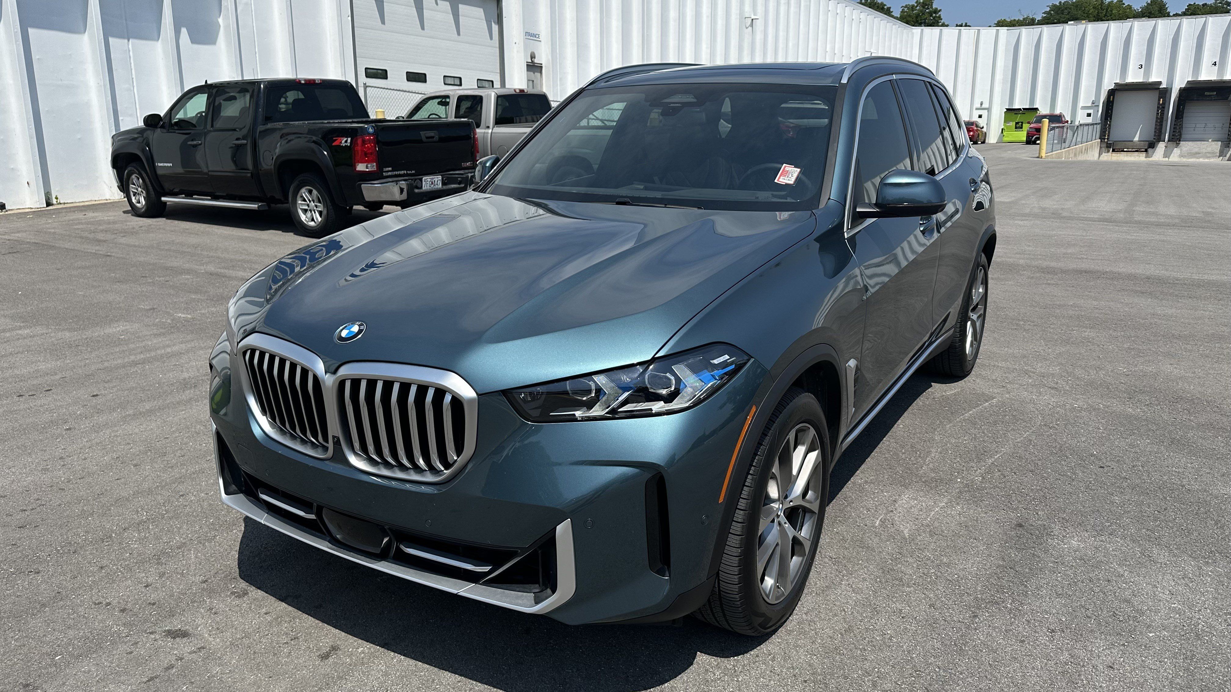 Certified 2024 BMW X5 xDrive40i w/ Premium Package AWD/4WD image 5