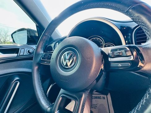 Used 2016 Volkswagen Beetle 1.8T SE FWD image 13