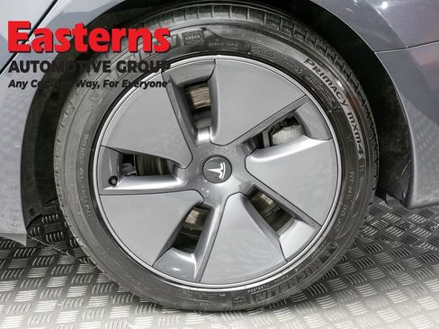 Used 2023 Tesla Model 3 Standard Range RWD image 8