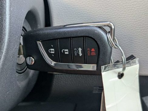 Used 2026 Toyota Corolla LE FWD image 31