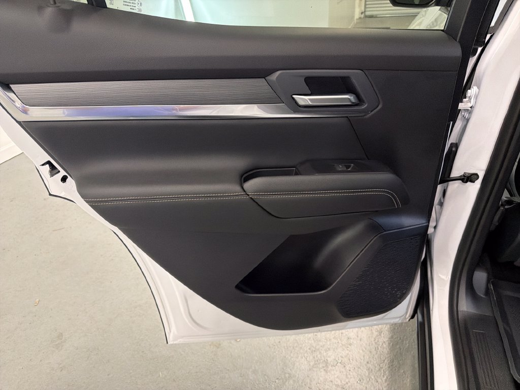 New 2027 GMC Terrain Elevation w/ Elevation Premium Package FWD image 11