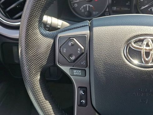 Used 2016 Toyota Tacoma TRD Off-Road w/ Towing Package AWD/4WD image 19