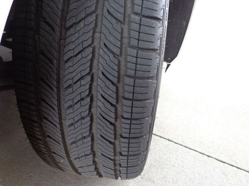 Used 2018 Chevrolet Malibu LT w/ Redline Edition image 7