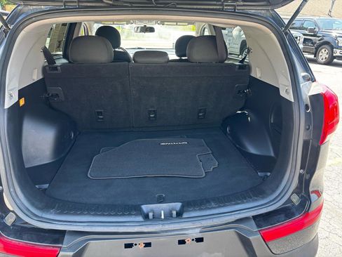 Used 2014 Kia Sportage LX AWD/4WD image 29