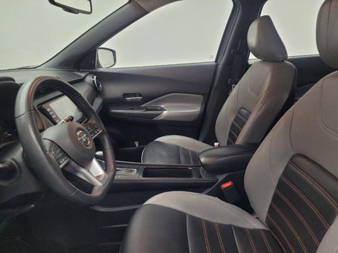 Used 2021 Nissan Kicks SR FWD image 17