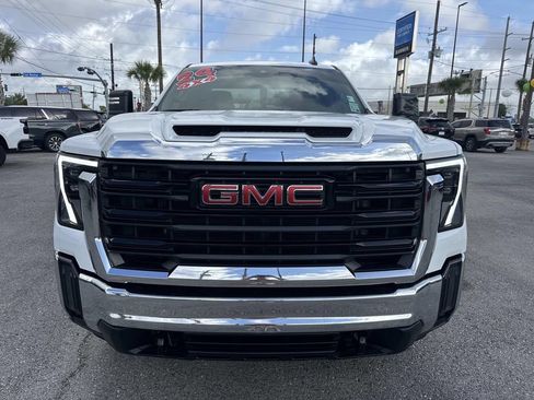 Certified 2024 GMC Sierra 2500 Pro w/ 1SA Pro Safety Plus Package AWD/4WD image 3