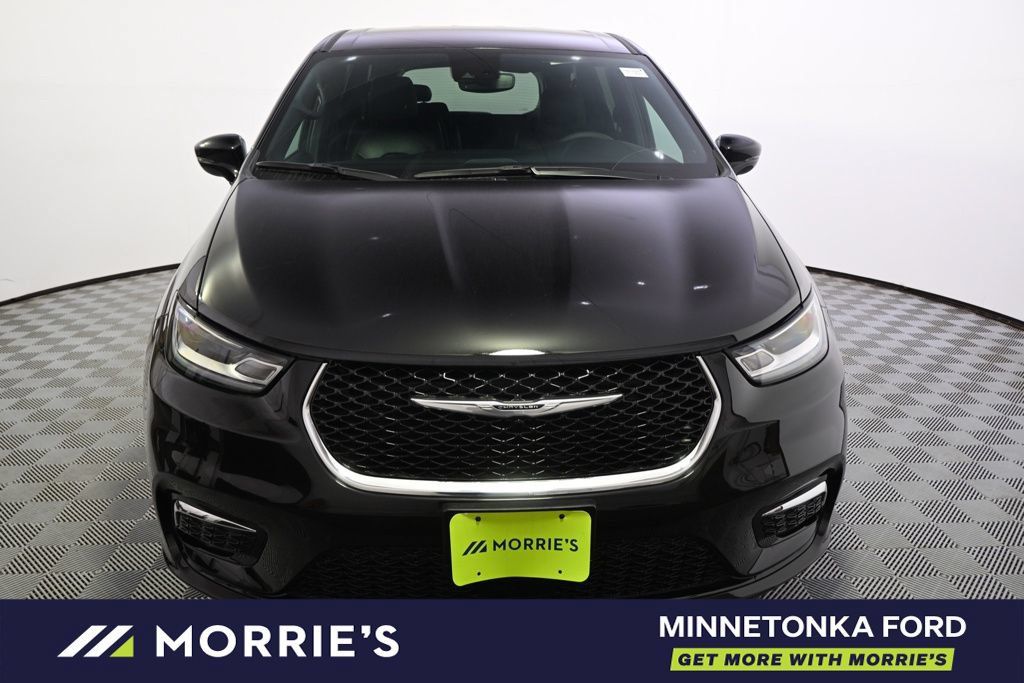 Used 2026 Chrysler Pacifica Select FWD image 11