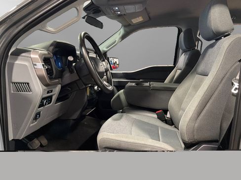 Used 2025 Ford F150 XLT w/ Equipment Group 301A Standard AWD/4WD image 18