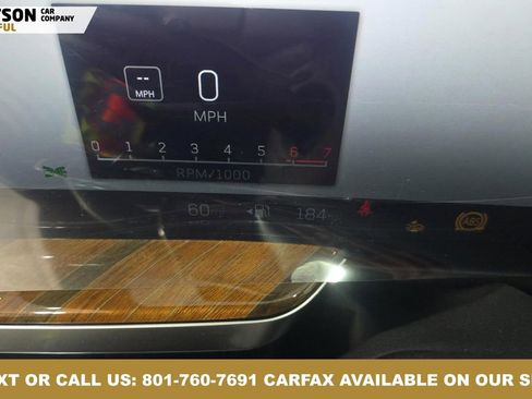 Used 2025 Cadillac Escalade Sport Platinum image 3