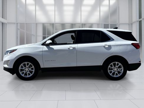 Used 2019 Chevrolet Equinox LT FWD image 3