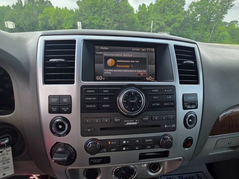 Used 2008 INFINITI QX56 4WD w/ Technology Pkg image 11