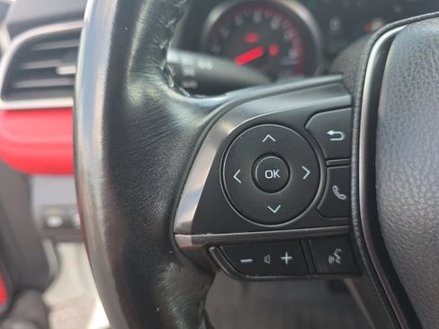 Used 2022 Toyota Camry XSE FWD image 18