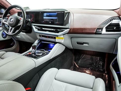 Used 2023 BMW XM image 20