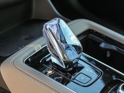 New 2026 Volvo XC90 T8 Plus w/ Protection Package image 23