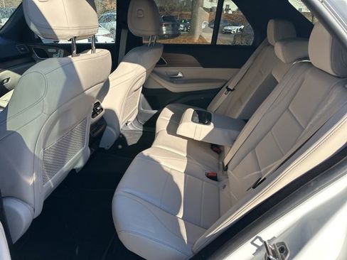 Used 2025 Mercedes-Benz GLE 450 GLE 450 image 9