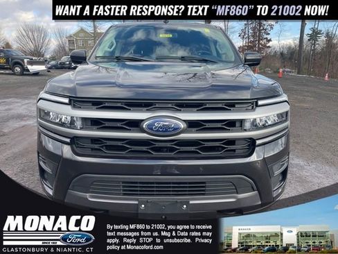 Certified 2024 Ford Expedition XLT image 3